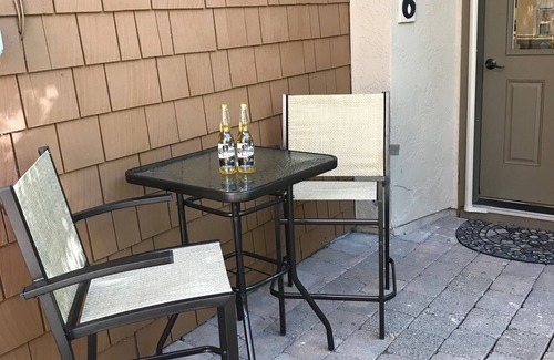 Elkhorn Village Apartment | Tiny Condo, Quietly Nestled in Sun Valley