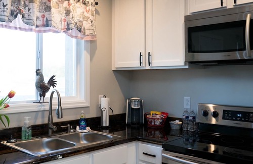 Fitzgerald Cottage | Tiny Farmhouse in charming Fitzgerald