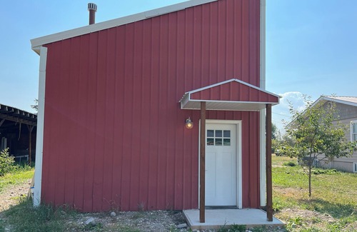 Columbia Falls Cabin | Tiny Home 10 mins 2 Whitefish & 25 mins 2 Glacier!