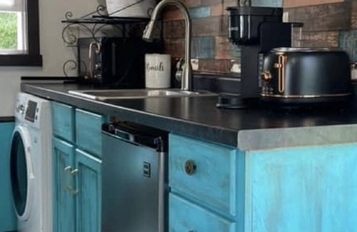 Baxter Cottage | Tiny Home - View of Center Hill Lake