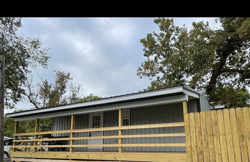 New Pekin House | Tiny home with a cabin feel