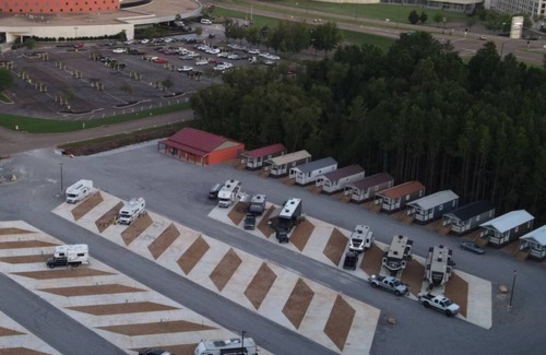 Pearl River House | Tiny Homes for Rent, minutes to the Casino, Golf Course & Water Park.