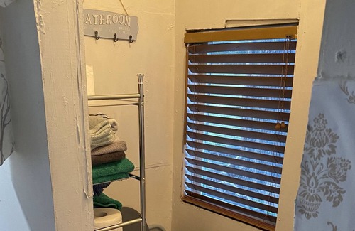 Wright House | Tiny house in country setting