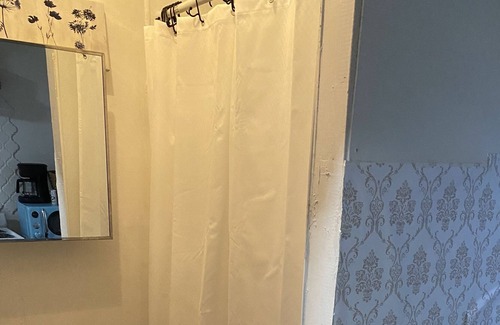 Wright House | Tiny house in country setting