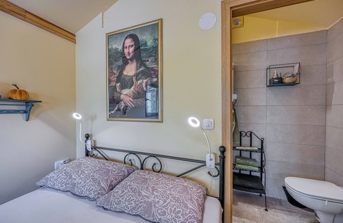 Kras Hotel | Tiny House Mona Lisa, Štanjel, Slovenia