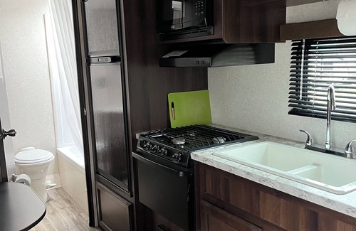 Aurora RV Rental | Tiny house on wheels - camping