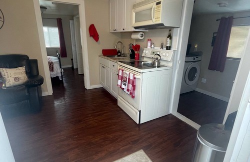 Alturas House | Tiny House W/Washer & Dryer