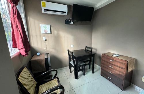 Suchitoto House | Tiny Room El Mangal B&B