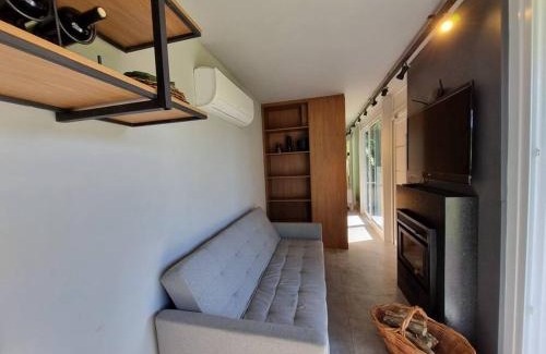 Garibaldi Villa | TinyWine House Vale dos Vinhedos - Cabana Chardonnay