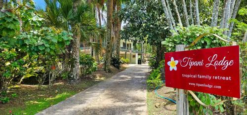 Muri House | Tipani Lodge - Free and Unlimited Wifi