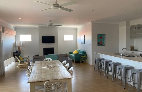 Carrickalinga House | To Be Shore - Perfect place for the family