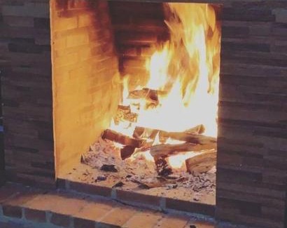 Miguel Pereira House | Toca do Dino - casa aconchegante com vista, lareira, piscina e área kids