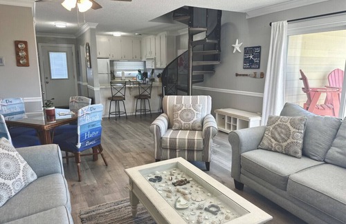 Emerald Isle Condo | Toes in the Sand - Oceanview Condo Emerald Isle