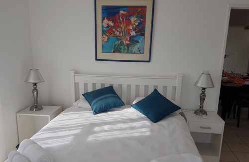 Lakeside Apartment | Tokai Self Catering Apartment