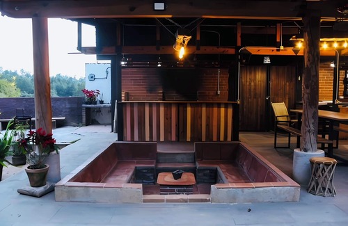 Valle de Bravo Cabin | Tombstone