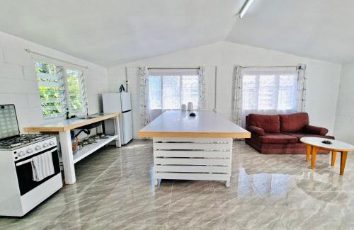 Nuku'alofa House | Tonga Village - Entire Compound with 4 Cottages Large Groups
