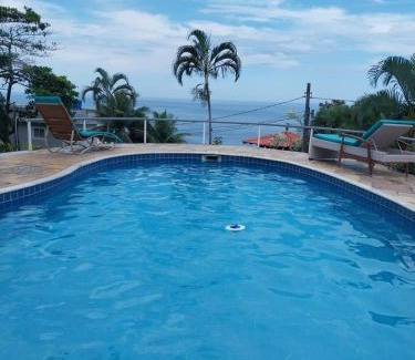 Silop House | Toninha Tropic