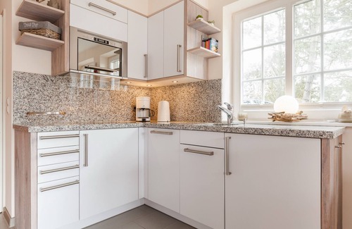 Wenningstedt-Braderup Apartment | Top Lage & Ausstattung: Sonniger Südgarten. In Einer Ruhigen Sackgasse Gelegen