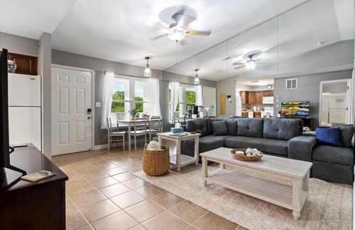 Lakeland Condo | Top Floor 2Bd 2Bath Condo at Lighthouse Landing!