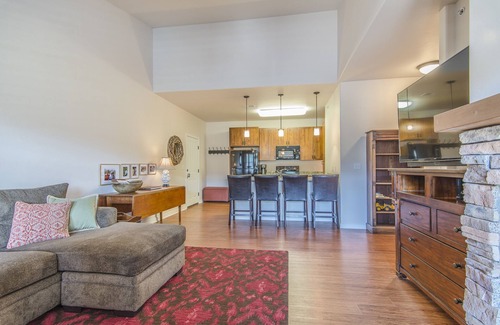 Silvercreek Condo | Top Floor Condo in Granby Ranch! Pool & hot tub Access! Detached 1 car garage