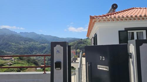 Santana Apartment | Top Floor in Flor do Campo - Santana