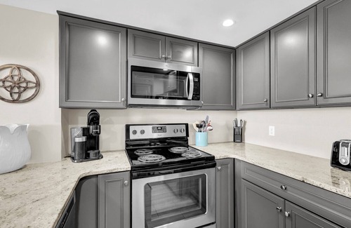 Sneads Ferry Condo | Top floor, two bedroom oceanfront condo with panoramic views