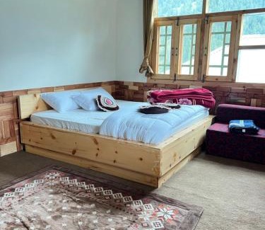 Naltar Valley Hotel | Top Hill Resort