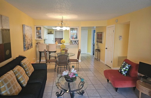 Bonita Springs Condo | Top of the coconut, your place. Third floor condo waterview