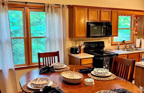 Tallassee House | Top Of The World CBN W/CMTY Lake