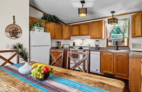 East Thermopolis House | ❤Top VRBO, Exceptional & Loved By Guests, Pets, The 'Amenity Heaven' Guarantee