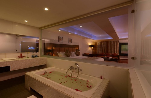 Bhavnagar Hotel | Top3 Lords Resort Bhavnagar