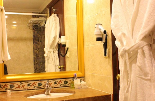 Topkapi Hotel | Topkapi Inter Istanbul Hotel