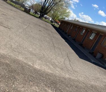 Heyburn Hotel | Tops Motel