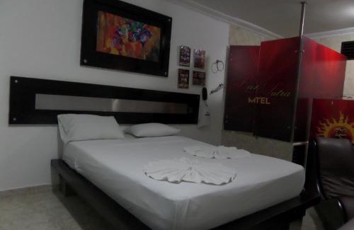 Yumbo Hotel | Torettos