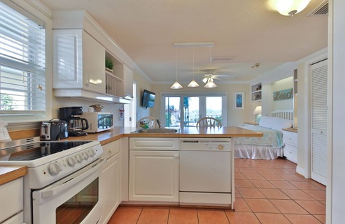 Bradenton Beach Hotel | Tortuga Inn Beach Resort