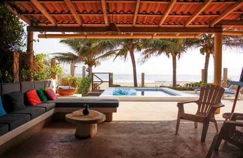 Ixtapa - Zihuatanejo House | Total Privacy on Playa Blanca Casa Flor De Coco