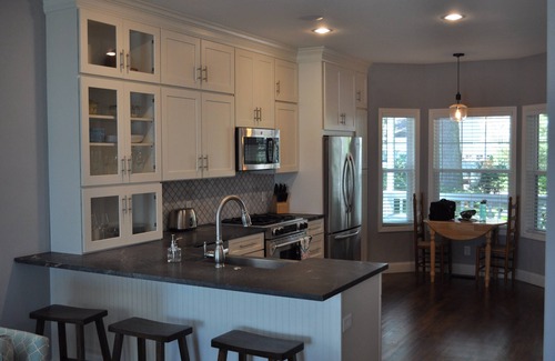 Port Royal Landing House | Totally Renovated Waterfront Cottage, Snowbird's Paradise, Boater's Dream