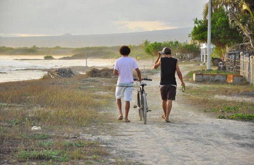 Puerto Villamil House | Tour to volcan, swim with sharks! Double Room Suite #2