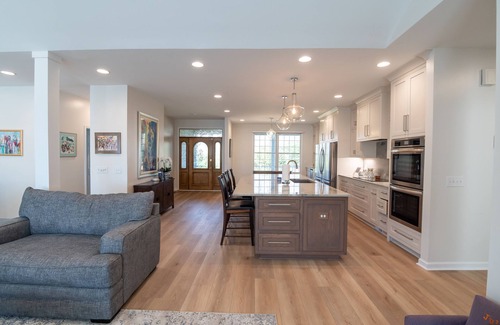 Jacksons' Gap House | Tower View: A Lakeside Haven