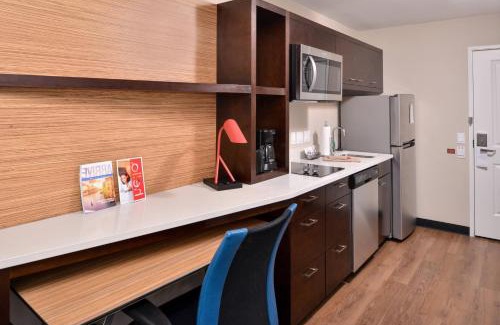 Chino Hills Hotel | TownePlace Suites by Marriott Ontario Chino Hills