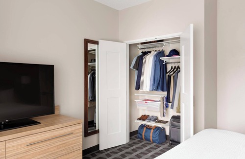 Bairdford Hotel | TownePlace Suites by Marriott Pittsburgh Harmarville