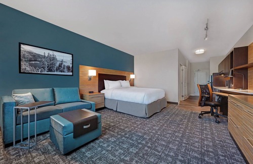 RP Sports Complex Hotel | TownePlace Suites by Marriott Sacramento Airport Natomas