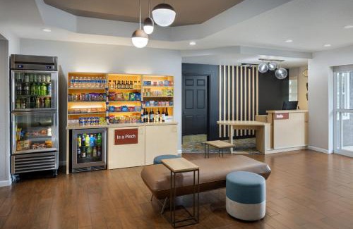 Orlando Hotel | TownePlace Suites by Marriott Orlando East/UCF Area