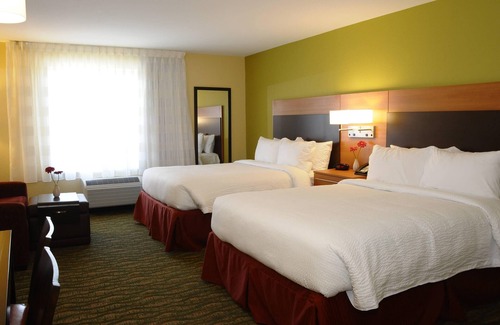 Redding Hotel | TownePlace Suites Redding