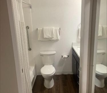 Greenwich Hotel | TownePlace Suites Wichita East