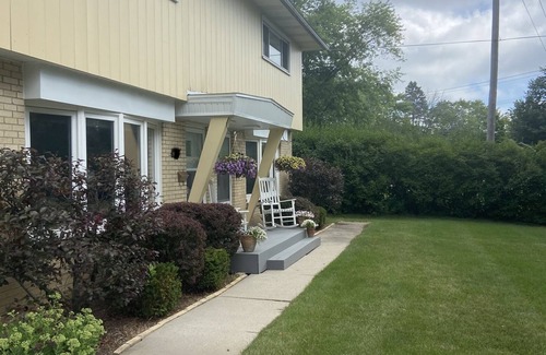 Cedarburg House | Townhome Walking Distance to Downtown Cedarburg