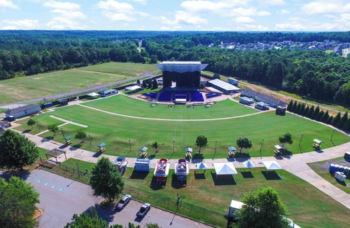 Simpsonville House | Townhome with WiFi and AC in Simpsonville.