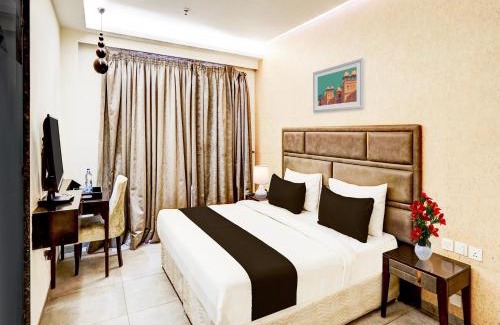 Pitampura Hotel | Townhouse Pitampura West Enclave