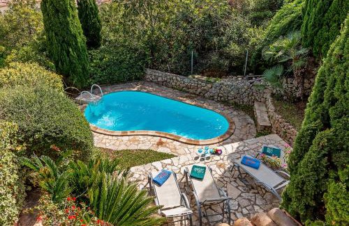 Pollensa House | Townhouse with pool and mountain views, just 5 min