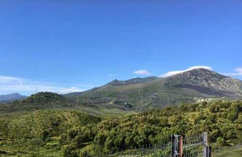 Biguglia House | Très jolie mini villa douillette avec vue sur montagne